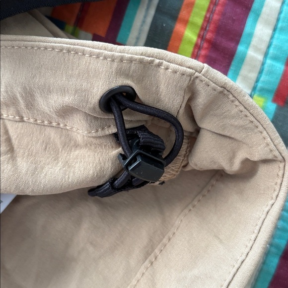 $39 Nike Beige Hooded nylon Jacket (size small )oversized  fits big NWT - Picture 13 of 16